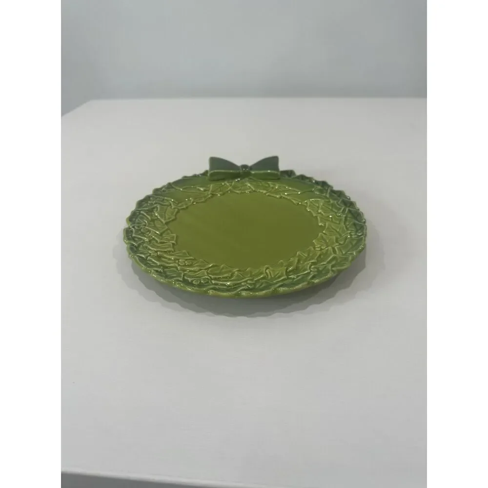 Grasslands Road Green Holly Wreath Ceramic Christmas Plate